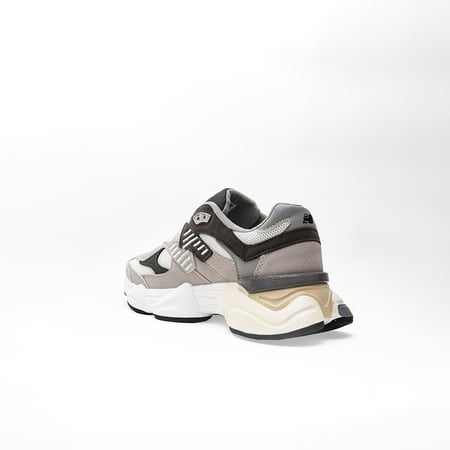 نيو بالانس نسائي  كاجوال