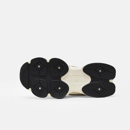 نيو بالانس نسائي