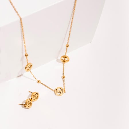 طقم ذهبي شانيل