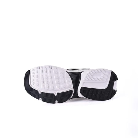 حذاء نايك نسائي ابيض في اسود