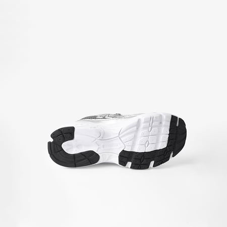 حذاء نيو بالانس نسائي ابيض رصاصي