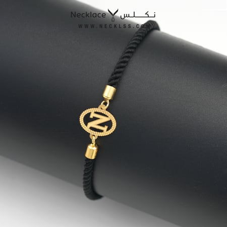 إسوارة ذهب عيار 21 بحبل مبروم أسود