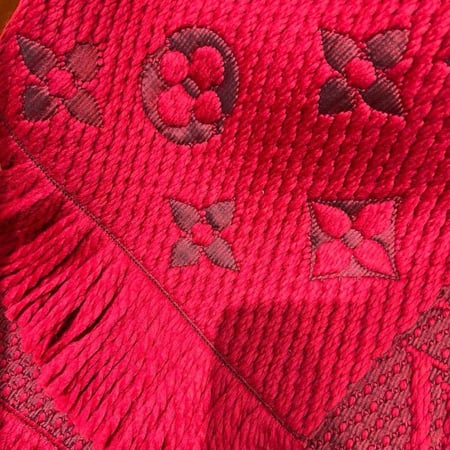 وشاح لوغومانيا من لويس فيتون