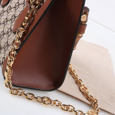 حقيبة يد توت ديانا من قوتشي بشعار G باللون البني