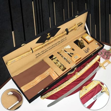 بوكس ملكي فخم هدايا التقاعد بعبارات مختاره لمن تحب