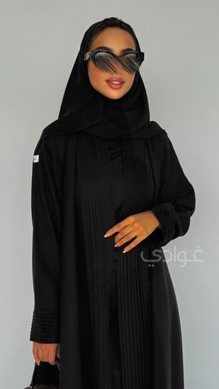 عباية سوداء ربع كلوش تزدان بالقيطان- 11259