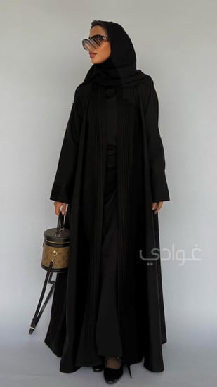 عباية سوداء ربع كلوش تزدان بالقيطان- 11259