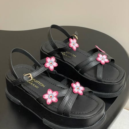 صندل لوويس فستون