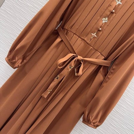 فستان لوويس فيتون