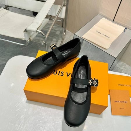 باليرينا لوييس فيتون