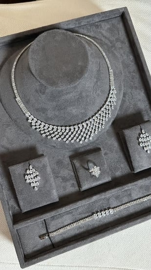 اكسسوار ملكي ناعم W1148