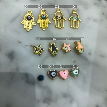 قلاده بالاسم يمكن واختيار و تغيير الفصوص