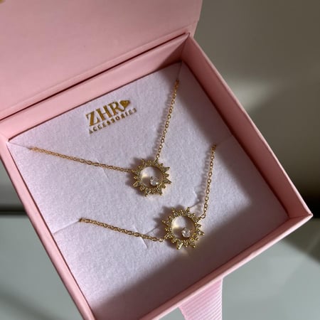 اسوارة دونا-ذهبي