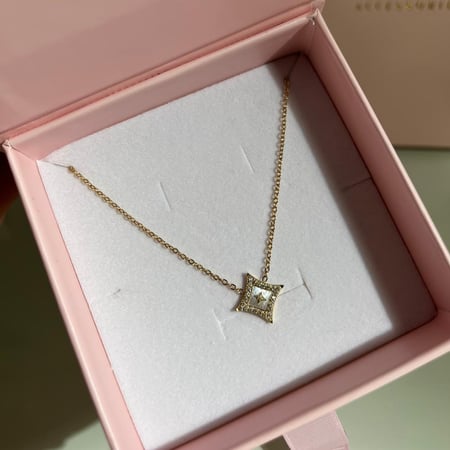 سلسال ديفا-ذهبي