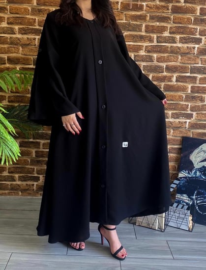 عباية مغلقة