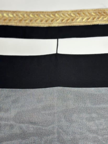 برقع بحياكه فاخره مطرز ب ( حزام البشت ) A1