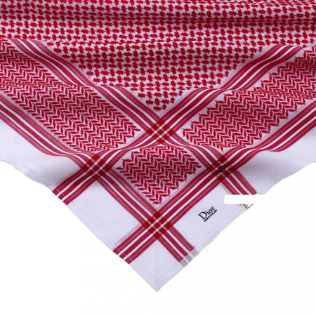 شماغ ديور كلاسيك
