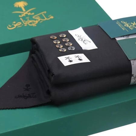 قماش شتوي أسود ناعم من ماركة ملكي خاص بعلبة خضراء فاخرة