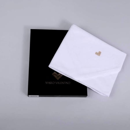 غترة ماريو فالنتينو MVG5 غترة بيضاء ناصعه و ختم فالنتينو الذهبي