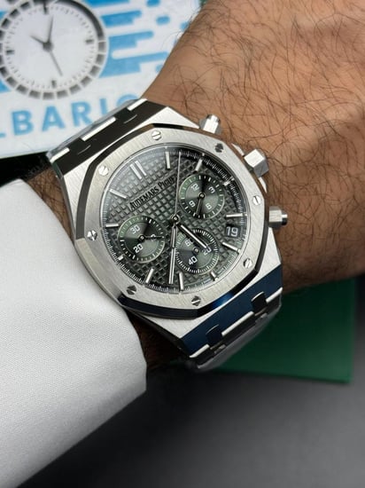 ساعة أوديمار AP رويال اوك كرونوقراف اعلى مكينة سوبر كلون