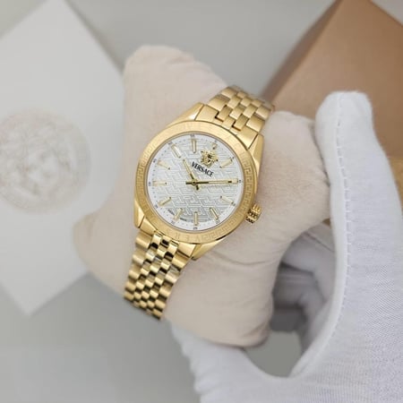 ساعة ڤرزاتشي نسائي