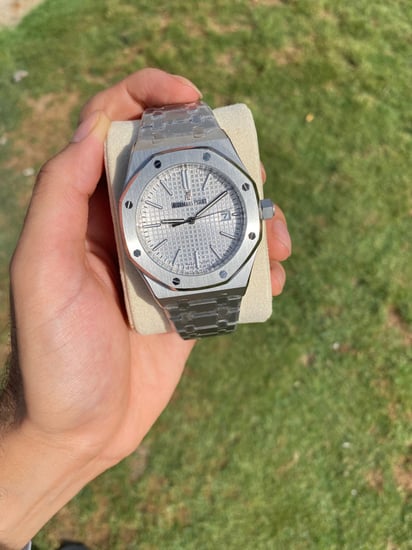 ساعة أوديمار بياجيه الدرجة الاولى