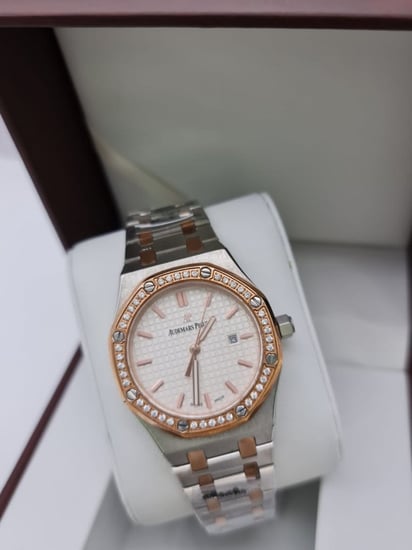 ساعة ادمر بياجيه الدرجة الاولى