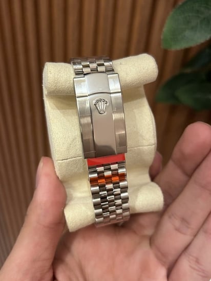 ساعة رولكس ديت جست أخضر الجديدة كوبي سويس