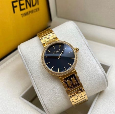 ساعة فندي الدرجة الاولى