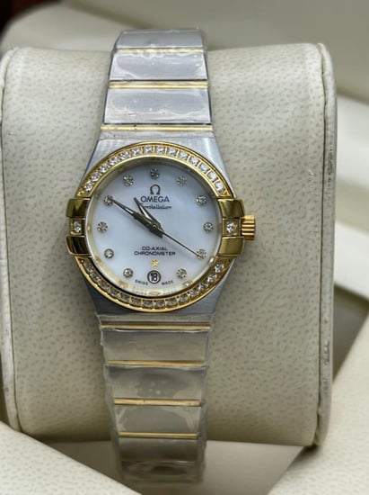 ساعة ماركة اوميجا الدرجة الاولى