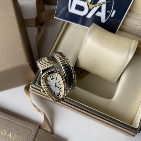 ساعة بولغري نسائية ذهبي معى فضي هاي كوالتي