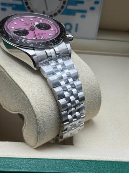 ساعة تيودور بلاك باي كرونو سوبر كلون