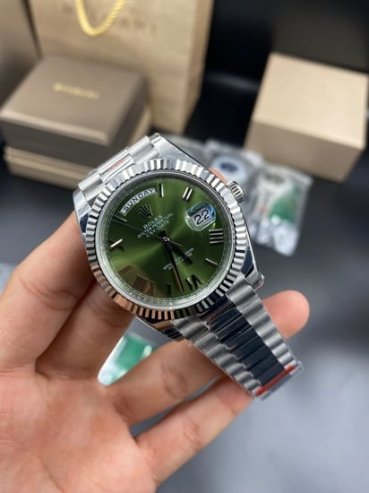 ساعة رولكس داي ديت ميناء أخضر كوبي سويس