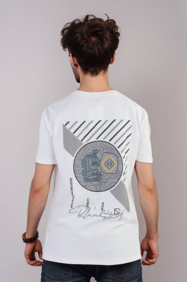 تيشرت براند تومر