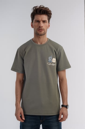 تيشرت براند تومر