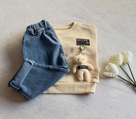طقم اطفال ولادي جينز وتيشرت بأكمام طويلة