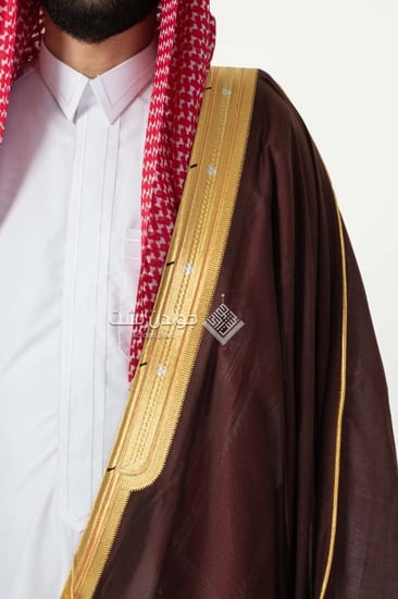 Golden Bisht- بشت ملكي عودي راقي
