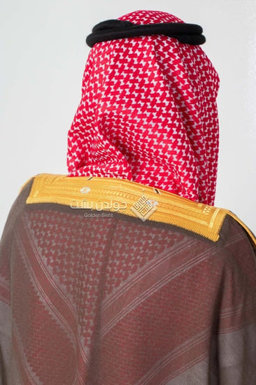 بشت ملكي وطني بتصميم وتطريز فاخر