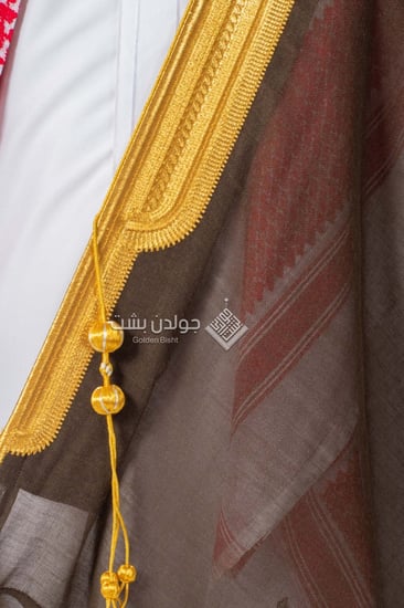 بشت ملكي وطني بتصميم وتطريز فاخر