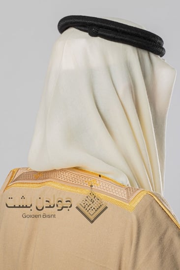 Golden Bisht- بشت شتوي متوسع بيج