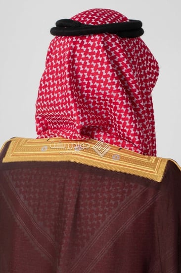 Golden Bisht- بشت ملكي عودي راقي