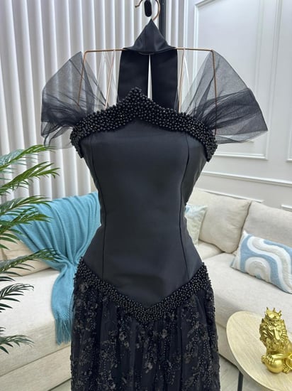 فستان منيره