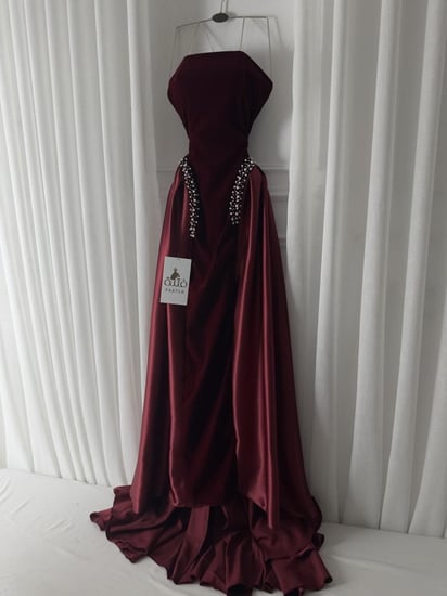 فستان انتصار