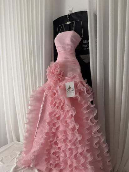 فستان انغام