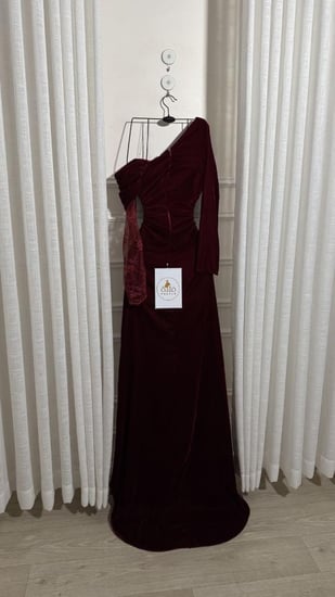 فستان اريام