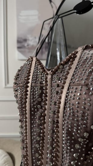 فستان منيرة