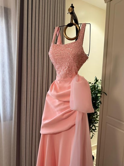 فستان ميثاء