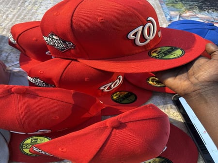 كاب نيوير مقفل