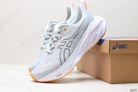 Asics Novablast 3 Platinum