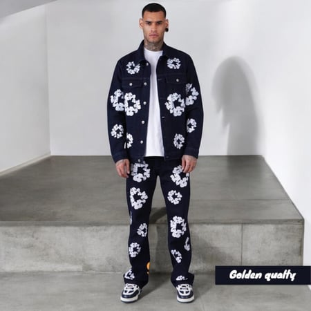 كحلي غامق DENIM TEARS